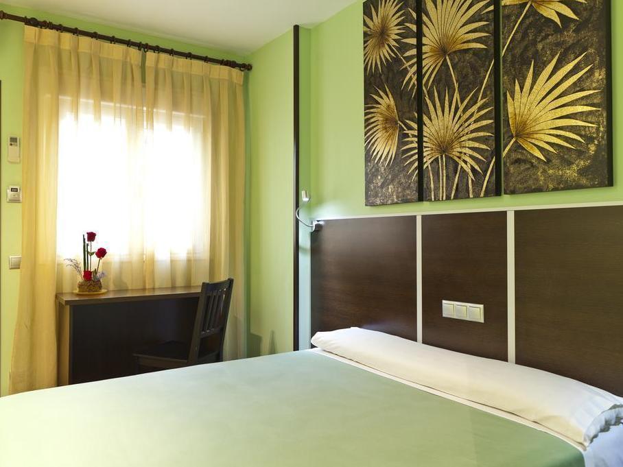 Avenida Barajas Maison d'hôtes 3*