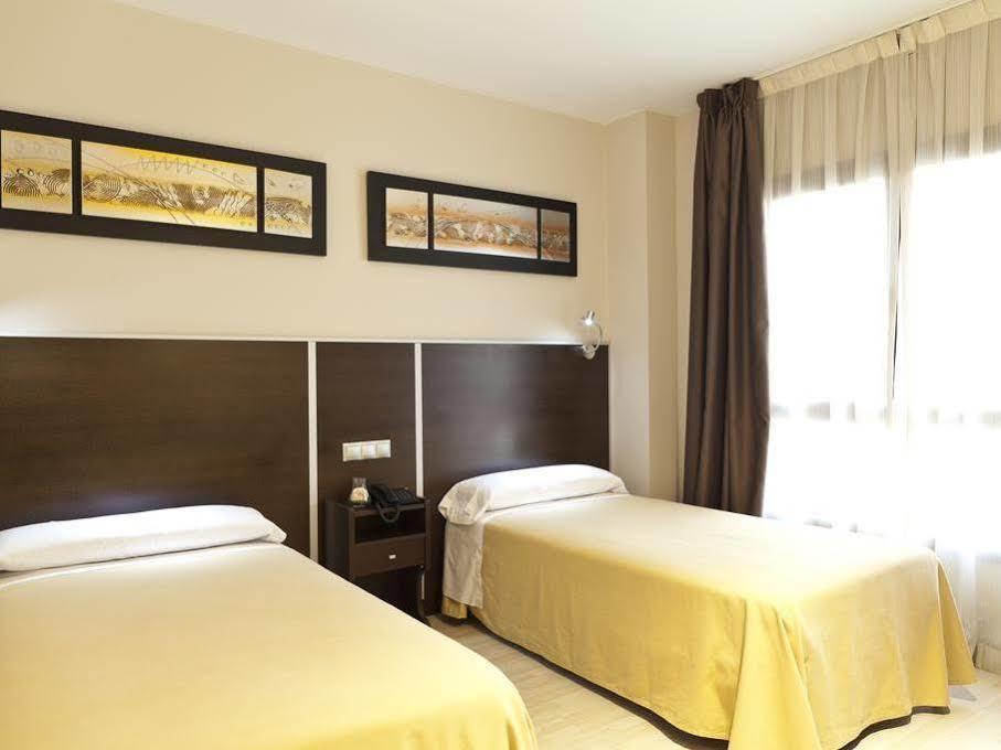 Avenida Barajas Maison d'hôtes Madrid